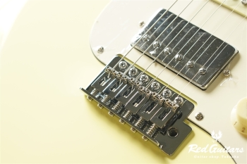 GS-4DX RSM/M - Olympic White